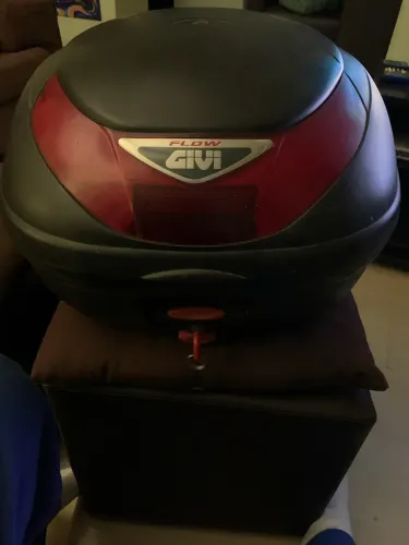 Baú Givi Flow