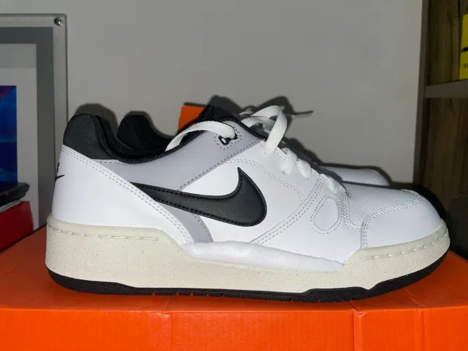 Tênis Nike Full Force Low