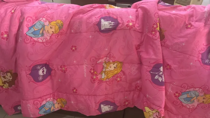 Edredon Dupla Face Princesas Disney - 1.50m x 2.45m - importado Uruguai