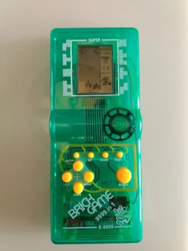 Mini Game portátil Brick game - Tetris 9999 jogos