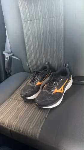 Tênis mizuno