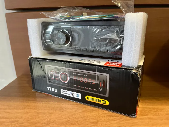 RÁDIO BLUETOOTH AUTOMOTIVO (novo na caixa)