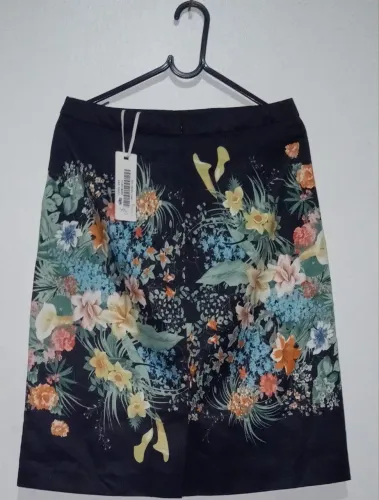 Saia Preta estampsda