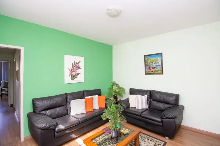 Apartamento com 3 quartos e sol da manhã para venda