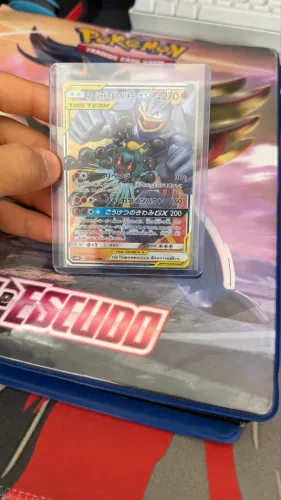 Carta aliados machamp e marshadow