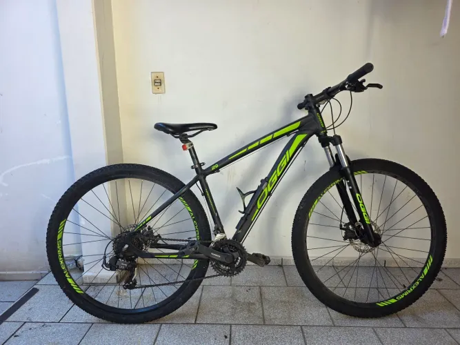 Bicicleta Oggi Hacker Sport pouco usada