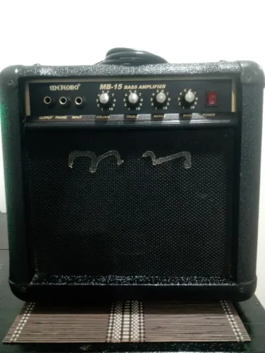 Amplificador Meteoro (MB-15)