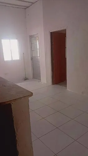 Alugo casa 2 qtos