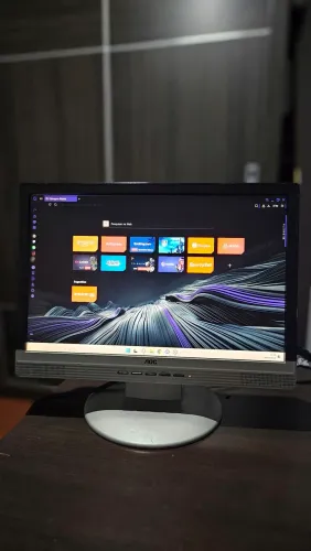 Monitor AOC