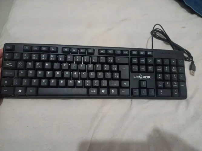 Teclado USB abnt2 Brasileiro