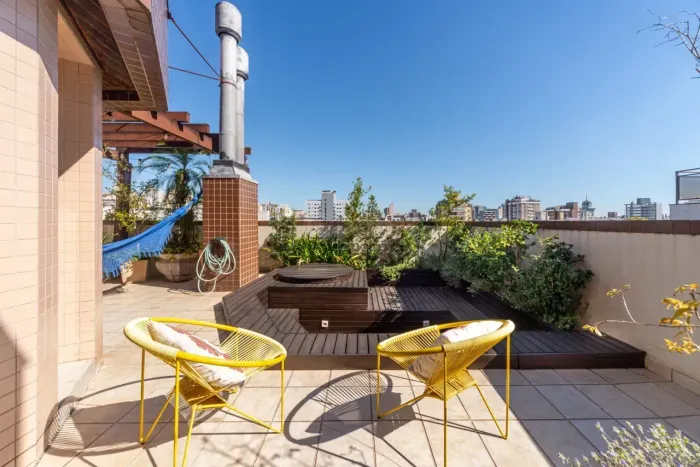 Cobertura Duplex para venda 194 metros quadrados com 3 quartos em Auxiliadora - Porto Aleg