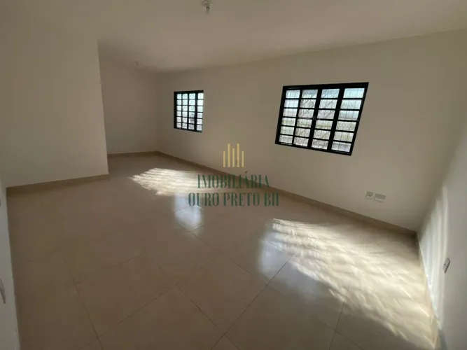 Sala comercial e 1 banheiro para alugar aproximadamente 30m² no Bairro Céu Azul.