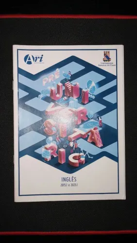 Livro de provas de inglês da UECE