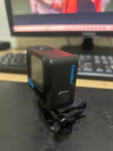 GOPRO HERO + CARTÃO DE MEMÓRIA + CARREGADOR