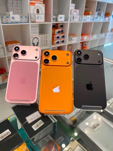 Iphone Xr na carcaça do 18 pro