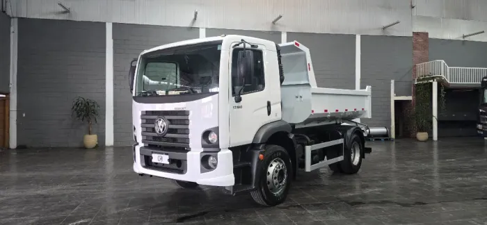 Vw 17.190 Robust Ano 2021 Cacamba 5 Metros Cubicos Baixo Km