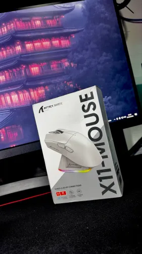 Attack Shark X11 com Dock de Carregamento - Lacrado