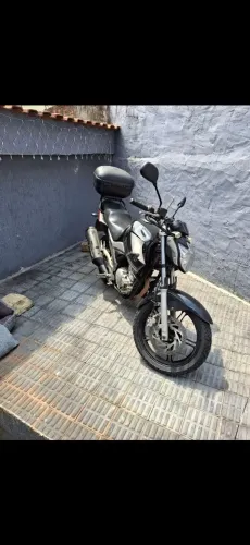 Fazer 250 preta