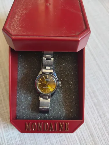 Relógio feminino Mondaine