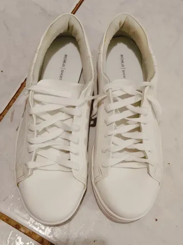 TÉNIS FEMININO ? cor: branco ? tamanho: 38 ? usando apenas 2 vezes ? esta em ótimo estado