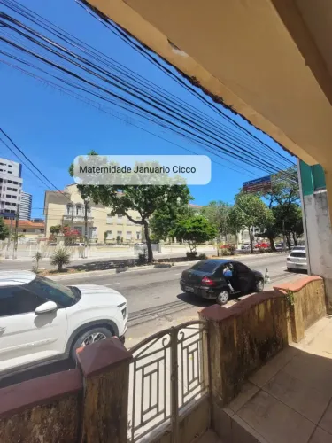 Oportunidade!! Casa Comercial em frente à Maternidade Januário Cicco - Petrópolis