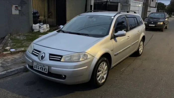 Renault Megane Grand Tour Dynam. Hi-flex 1.6 16V 2011