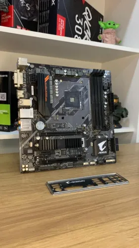 GIGABYTE B450 AORUS M