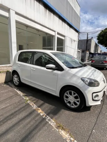 Volkswagen Up! Black/white/red 1.0 T. Flex 12V 5P 2015