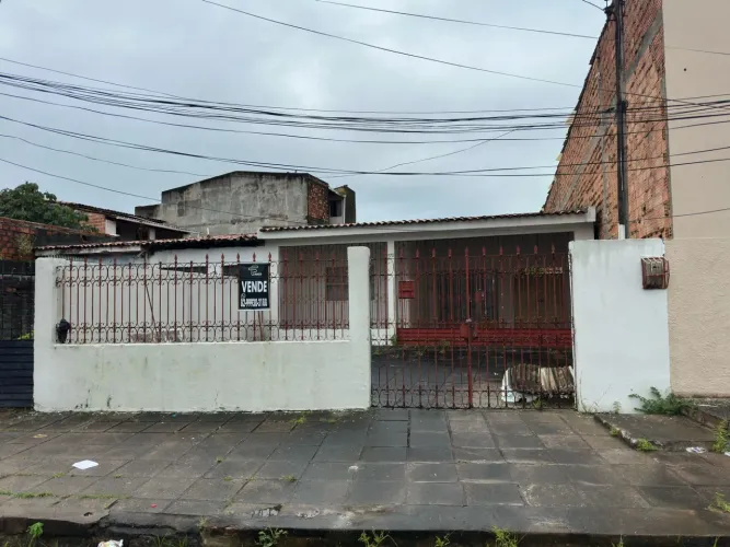 Casa no Prado com 5 Quartos com enorme terreno