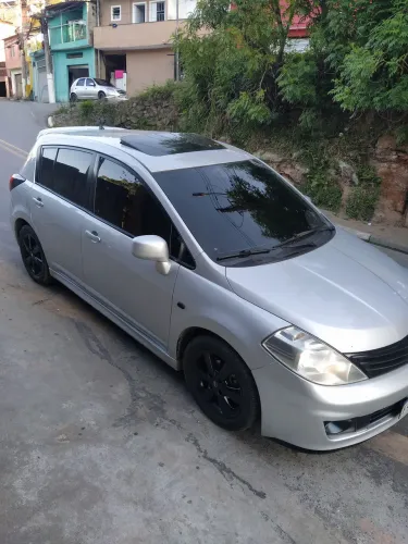 Nissan Tiida SL 1.8/1.8 Flex 16V Aut. 2012