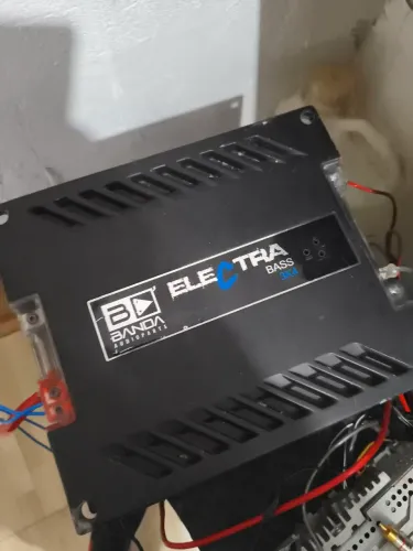 Módulo de potência. Banda Electra 3000 rms. 4 ohms