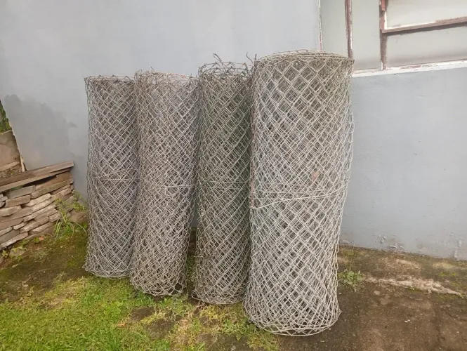 Vendo tela plastificada