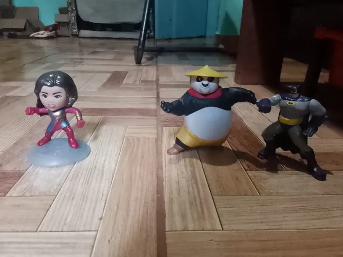 Brinquedos do McDonald's e burguer king 