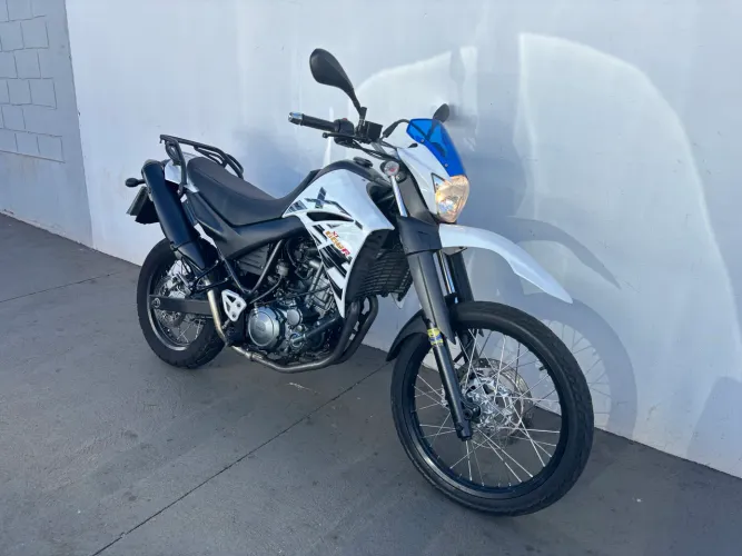 Vendo ou troco por MOTO Yamaha XT 660R 2015 Extra c/ 2026 Pago
