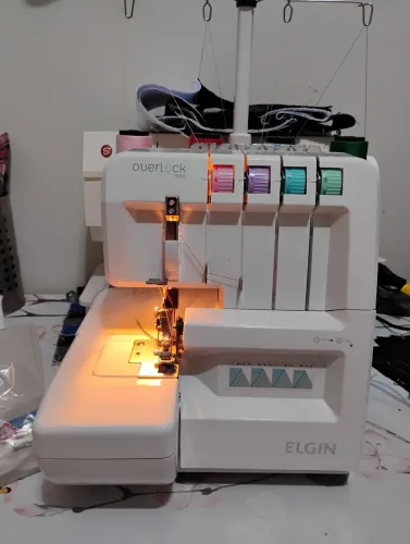 Overlock Elgin 1000