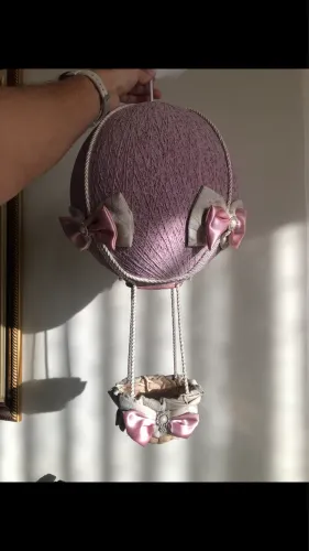 Lustre balão para quarto de bebê menina