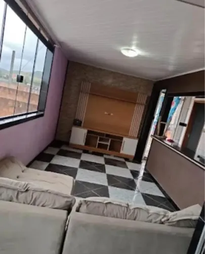 Eu estou a procura de uma casa ou kitnet