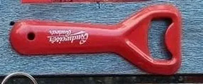 Abridor garrafa metal Cerveja Budweiser Budvar (no Brasil Czechvar) oficial Republi Tcheca