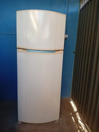 Geladeira Consul Frost free funcionando perfeitamente