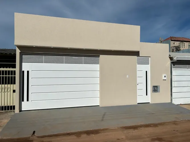 ALTO PADRÃO: 3 QUARTOS, SENDO 1 SUÍTE
