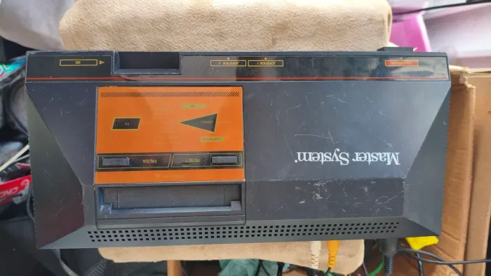 Master system 2 funcionando perfeitamente bem conservado só o console sem acessórios