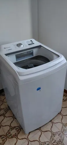 Máquina de Lavar Roupas Electrolux 15Kg Branca