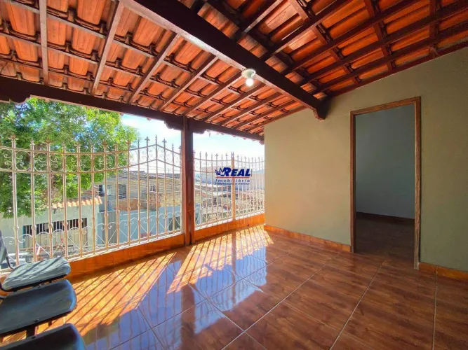 Excelente casa para locação no Conjunto Jatobá!