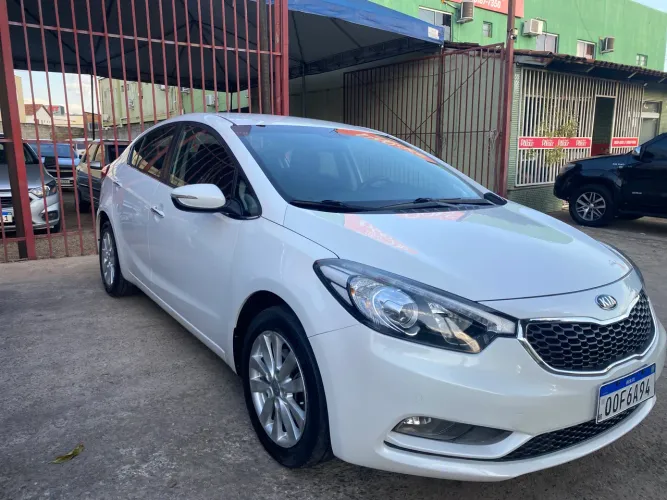 Kia Motors Cerato 1.6 16V Flex Aut. 2015