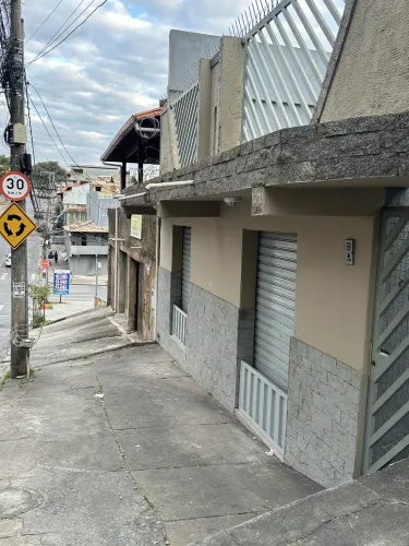 ALUGA-SE LOJA 