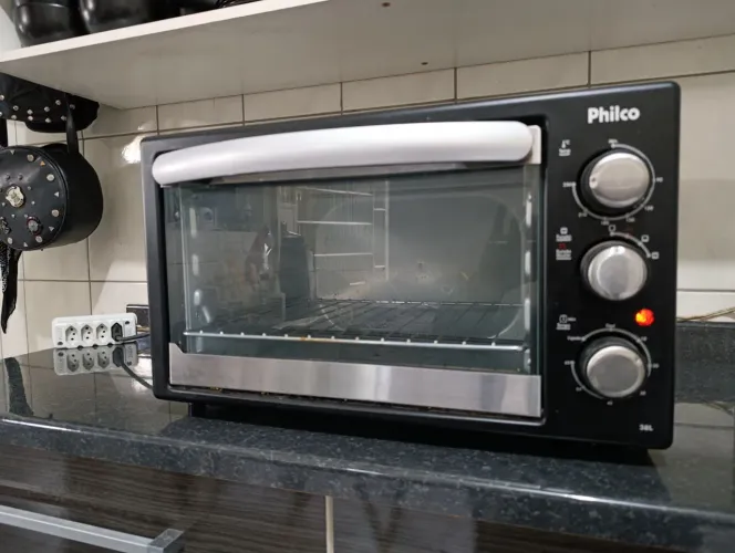 Forno elétrico philco, 38 litros. 127v.