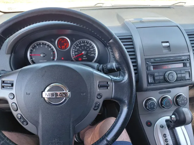 Nissan Sentra S 2.0/ 2.0 Flex Fuel 16V Aut. 2010