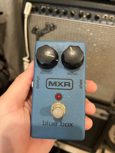 Pedal mxr blue box