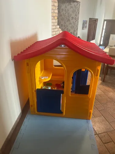 Playground Mini Casinha Infantil Brinquedo Encantada Xalingo