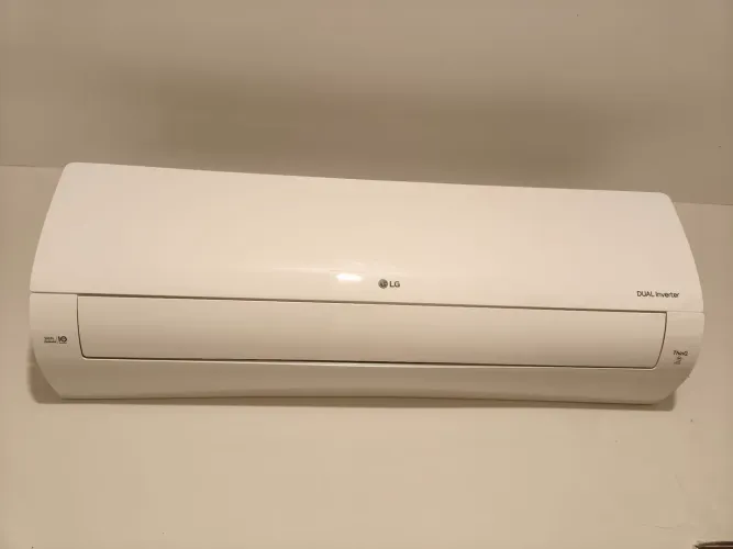 LG Dual Inverter Voice 18.000 BTUs Frio 220V - Wi-Fi/Alexa Estado de Novo